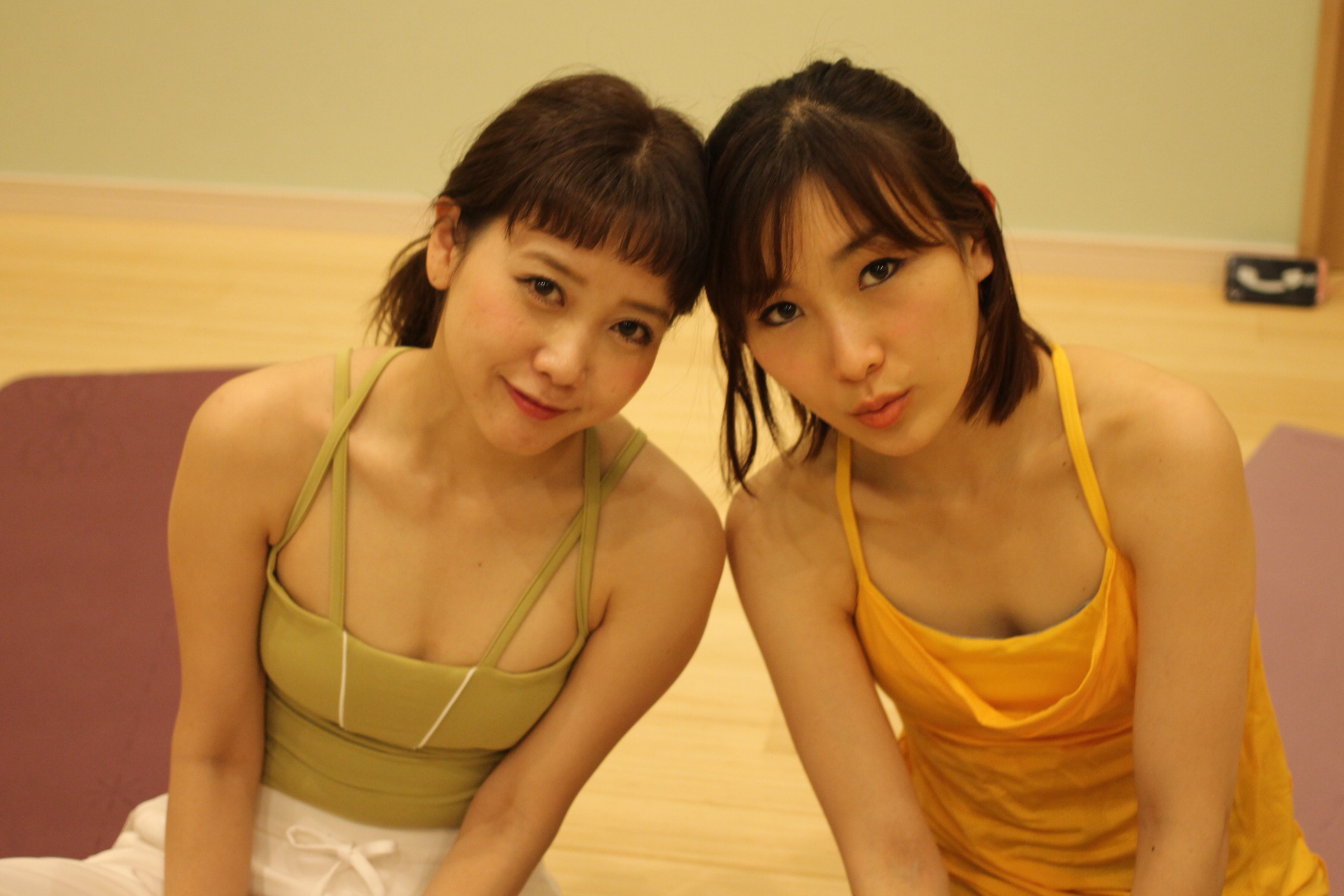 はあちゅう 田中里奈 ヨガ瞑想レッスン覗き見レポート はあちゅう 田中里奈 ヨガ瞑想レッスン覗き見レポート