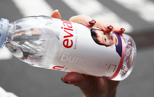 自分の顔が赤ちゃんに!? 世界に1つだけのエビアンボトルが楽しすぎて